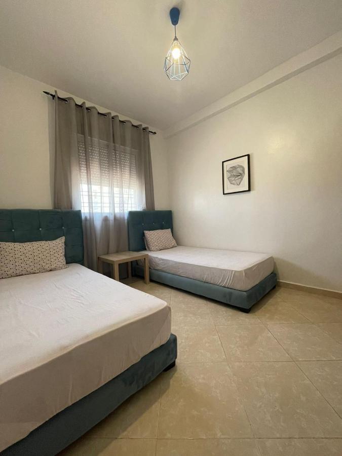 Joli Appartement Au Centre D'Oujda Exteriör bild